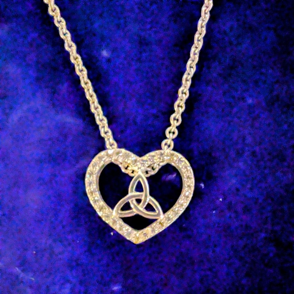 Celtic knot Necklace From Ireland NIB